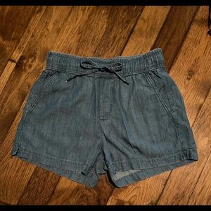 GAP denim pull on tie-waisted shorts